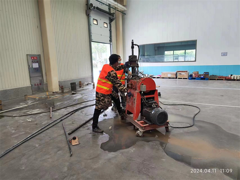 武陵厂房地面下沉塌陷注浆加固施工